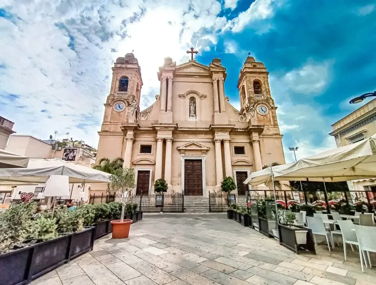 Terrasini - Piazza Duomo - Cinisi, Palermo
