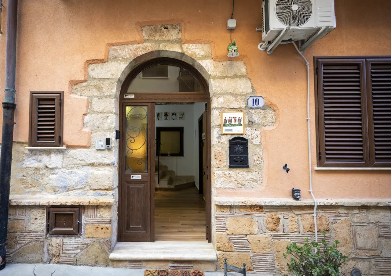 B&B Tri Re e Una Regina a Cinisi - Suite elegante vicino aeroporto Palermo